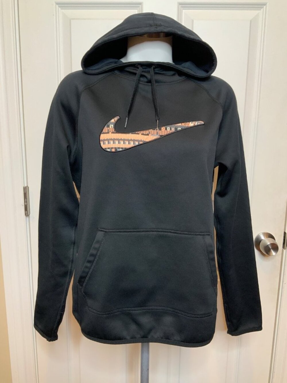Nike Black Geometric Logo Embroidered Hoodie, Size M